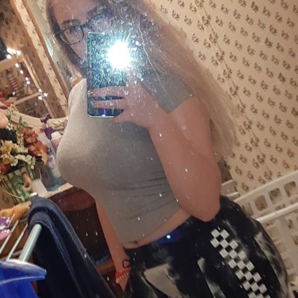 Rue 21 knitted crop top grey